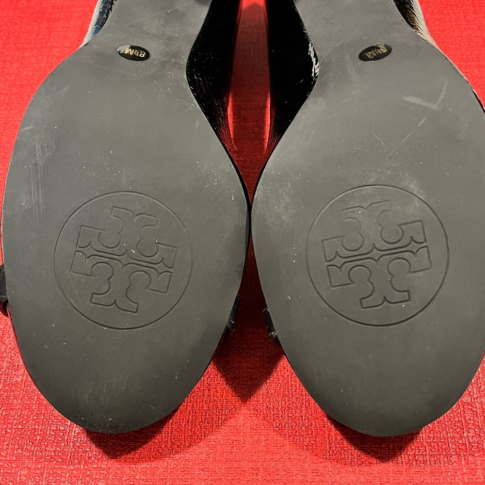 TORY BURCH PRE-LOVED AUTHENTIC SIGNATURE DOUBLE ‘T’ GOLD GENUINE LEATHER SHOES - Picture 7 of 17